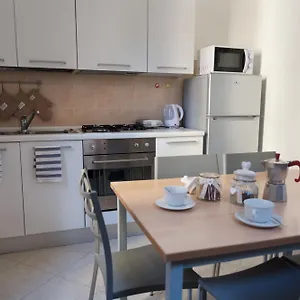 https://venezia-biennale-bianco-rosso.hotelslidodijesolo.com